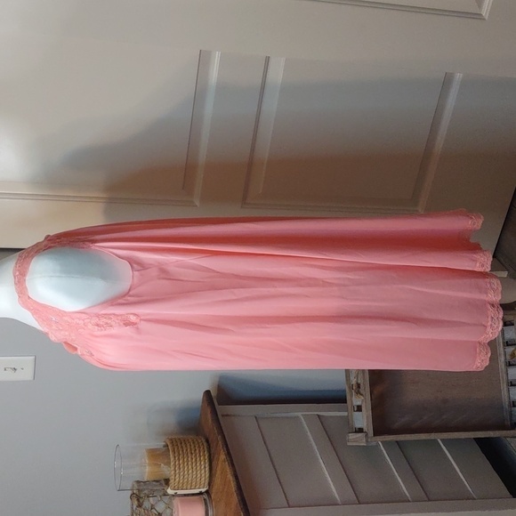 Vintage Shadowline Peignoir Set Peachy Pink Size Medium - Picture 6 of 13